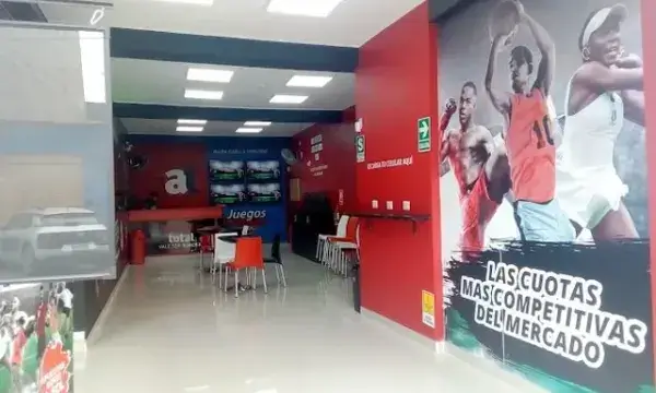 ¿A qué hora abre Apuesta Total?