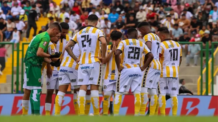 Juan Pablo Ii College vs Alianza Lima